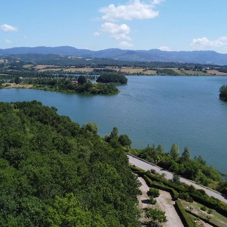 Casa Vacanze Borgo La Fratta باربيرينو دي موجيلو المظهر الخارجي الصورة