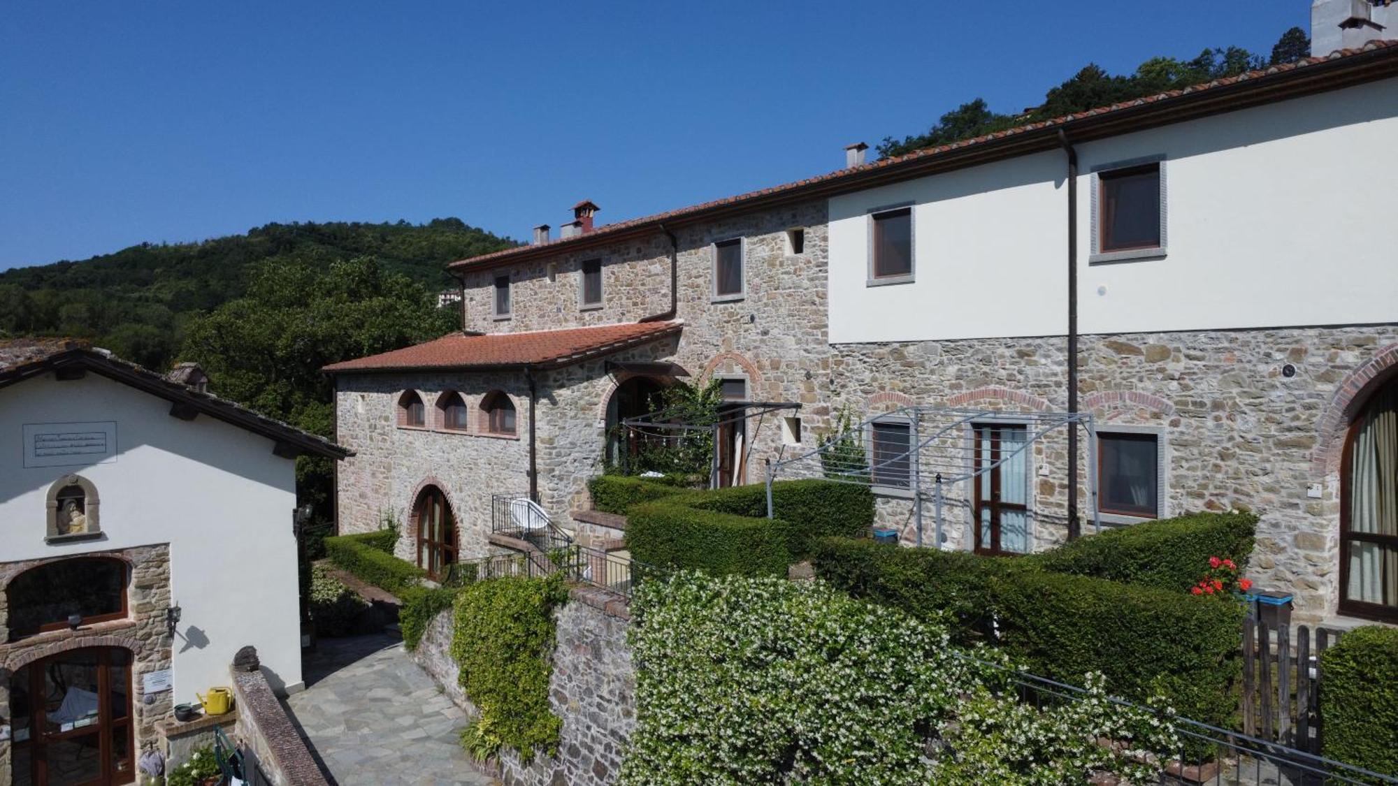 Casa Vacanze Borgo La Fratta باربيرينو دي موجيلو المظهر الخارجي الصورة