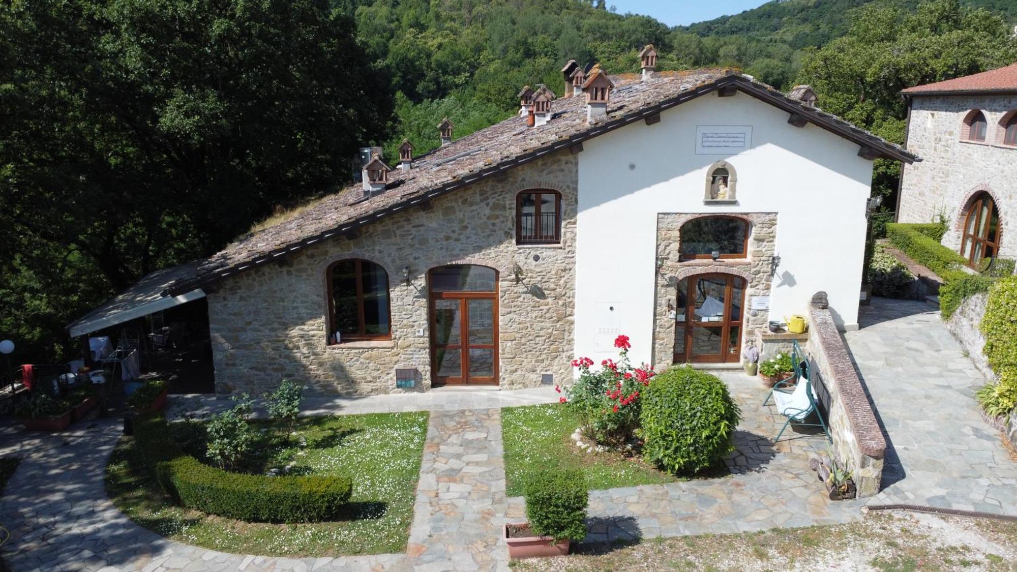 Casa Vacanze Borgo La Fratta باربيرينو دي موجيلو المظهر الخارجي الصورة